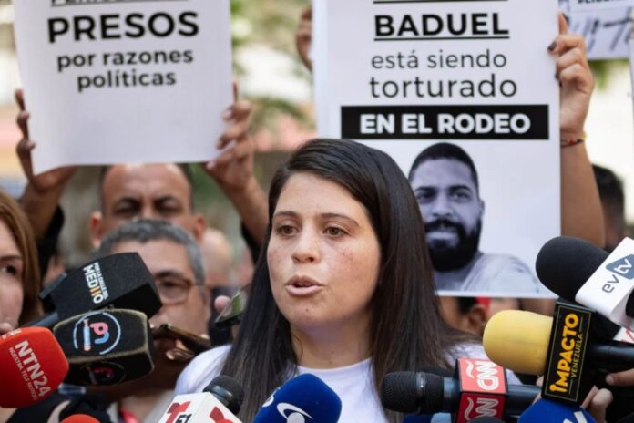 Régimen de Nicolás Maduro mantiene silencio absoluto sobre el estado de salud de Josnars Baduel como castigo para la familia que pide fe de vida Régimen de Nicolás Maduro mantiene silencio absoluto sobre el estado de salud de Josnars Baduel como castigo para la familia que pide fe de vida