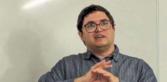 Luis Carlos Díaz sobre extradición de presuntos miembros del Tren de Aragua pedidos por Chile: "Sería muy extraño que Colombia los entregue a Venezuela"