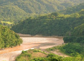 Desbordamiento del río Torbes en el estado Táchira afecta a comunidades de tres municipios Desbordamiento del río Torbes en el estado Táchira afecta a comunidades de tres municipios