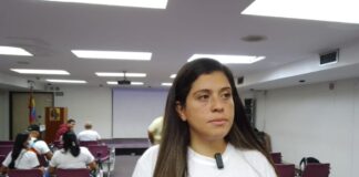 Denuncian intento de secuestro contra Andreina Baduel en las afueras de la embajada de Alemania en Caracas Familia Baduel denuncia hostigamiento de autoridades policiales desde que Andreina Baduel obtuvo medidas cautelares por parte del CIDH
