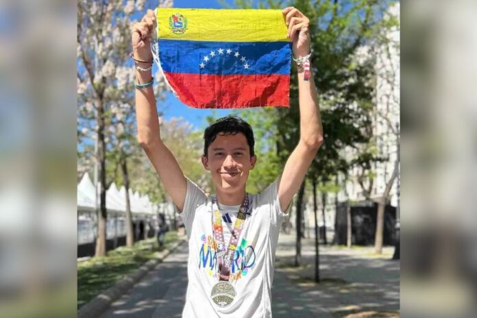Madre de Carlos Marcano: «No descansaremos hasta que vuelva» Madre de Carlos Marcano: "No descansaremos hasta que vuelva"