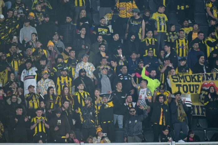 Liberan a 24 y dejan detenidos a cinco hinchas del Deportivo Táchira en Caracas tras arresto el sábado #14Jun Liberan a 24 y dejan detenidos a cinco hinchas del Deportivo Táchira en Caracas tras arresto el sábado #14Jun