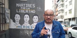 Exigen libertad para Carlos Julio Rojas a 400 días de haber sido arrestado injustificadamente Exigen libertad para Carlos Julio Rojas a 400 días de haber sido arrestado injustificadamente