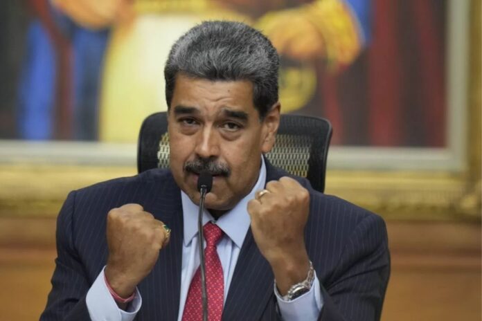 Régimen de Nicolás Maduro tilda de «cínico, bufete de terroristas» al Alto Comisionado por denunciar el empeoramiento de la situación en Venezuela Régimen de Nicolás Maduro tilda de "cínico, bufete de terroristas" al Alto Comisionado por denunciar el empeoramiento de la situación en Venezuela