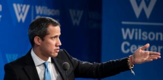 Tarek William Saab investigará a Juan Guaidó por audios de caso de corrupción en España Tarek William Saab investigará a Juan Guaidó por audios de caso de corrupción en España