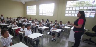 Fordisi denuncia suspensión arbitraria de salarios a más de 40 mil docentes en Venezuela Fordisi denuncia suspensión arbitraria de salarios a más de 40 mil docentes en Venezuela