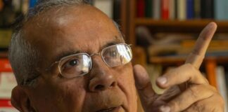 Excarcelado el exministro de Hugo Chávez, Rodrigo Cabezas, y otros dos economistas Excarcelado el exministro de Hugo Chávez, Rodrigo Cabezas, y otros dos economistas