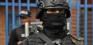 Policías encapuchados allanaron más de 100 casas, robaron y extorsionaron a pobladores de Barinas Policías encapuchados allanaron más de 100 casas, robaron y extorsionaron a pobladores de Barinas