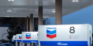 Donald Trump autoriza a Chevron a reanudar la extracción de petróleo en Venezuela, pero sin regalías para el régimen de Nicolás Maduro