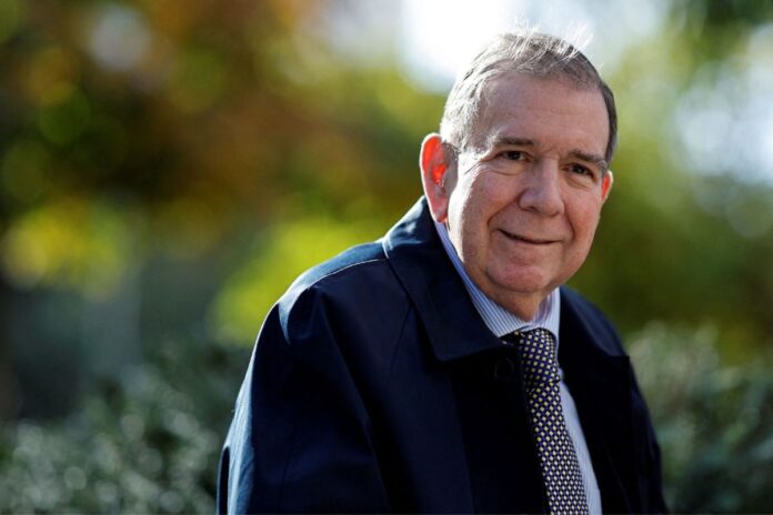 Edmundo González Urrutia sobre desaparición de Rafael Tudares: «Es una acción contra mí para que yo me doblegue, ese fue el mensaje que le dieron a mi hija» Edmundo González Urrutia sobre desaparición de Rafael Tudares: "Es una acción contra mí para que yo me doblegue, ese fue el mensaje que le dieron a mi hija"