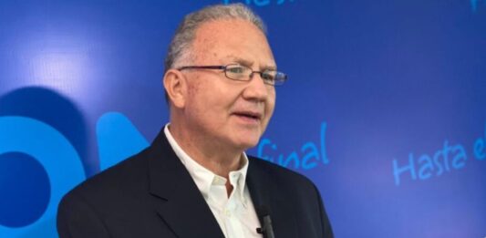 Hijo de Perkins Rocha exige la libertad de su padre: "Excarcelaron a menos de 100, pero faltan más de 1.000"