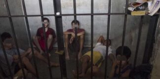 Al menos 80 presos políticos poselectorales se deterioran en los comandos policiales Al menos 80 presos políticos poselectorales se deterioran en los comandos policiales