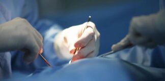 Autoridades sanitarias de Chile investigan extrañas muertes de niños venezolanos tras anestesia general