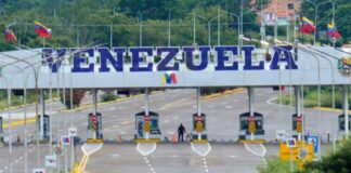 Régimen de Nicolás Maduro libera a cuatro exmiembros de las FARC y funcionario colombiano detenidos en Apure Régimen de Nicolás Maduro a cuatro exmiembros de las FARC y funcionario colombiano detenidos en Apure