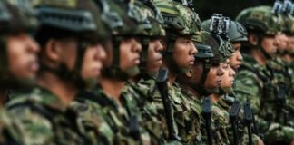 Comandante del Ejército Nacional en Colombia ordena acuartelamiento tras ataques terroristas en tres localidades del país Comandante del Ejército Nacional en Colombia ordena acuartelamiento tras ataques terroristas en tres localidades del país