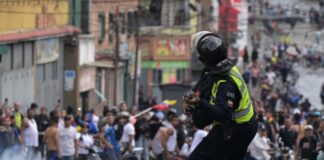 Provea denuncia que tras un año de las muertes de las protestas poselectorales aún no hay avances Provea denuncia que tras un año de las muertes de las protestas poselectorales aún no hay avances