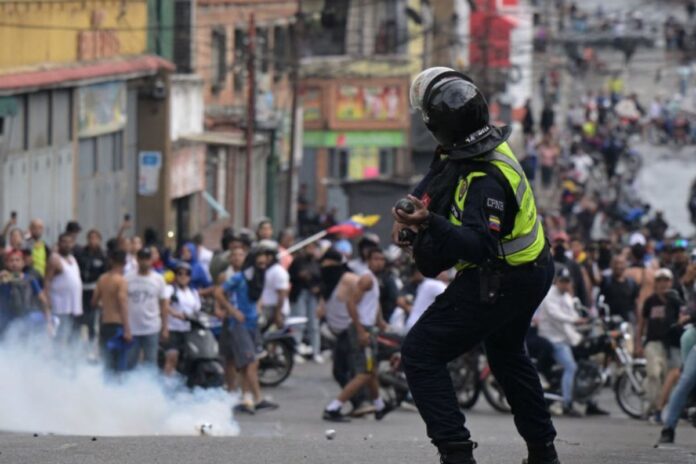 Provea denuncia que tras un año de las muertes de las protestas poselectorales aún no hay avances Provea denuncia que tras un año de las muertes de las protestas poselectorales aún no hay avances