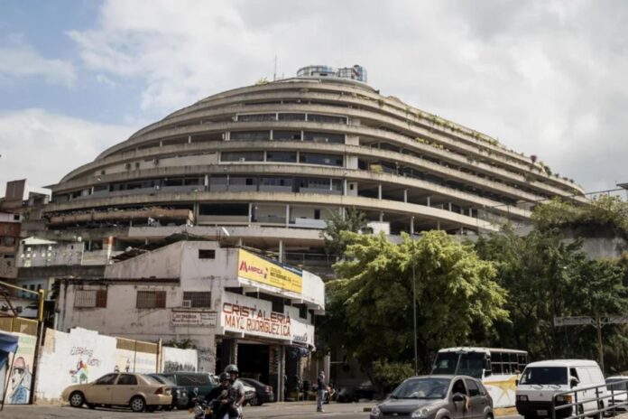 Denuncian que traslados silenciosos agravan la crisis de presos políticos en Venezuela Denuncian que traslados silenciosos agravan la crisis de presos políticos en Venezuela