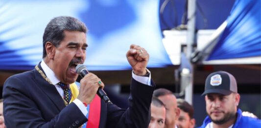 "Cada día el círculo chavista que sigue a Nicolás Maduro es más pequeño"