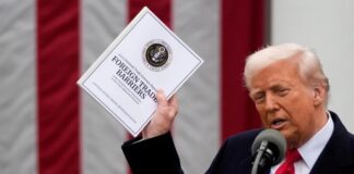 Aranceles de Donald Trump: Venezuela enfrenta un 15% mientras Colombia mantiene el 10% Aranceles de Donald Trump: Venezuela enfrenta un 15% mientras Colombia mantiene el 10%