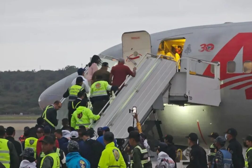 Dos de los presos canjeados por Donald Trump y Nicolás Maduro eran investigados en Chile por presuntos vínculos con el Tren de Aragua