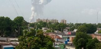 Fuerte explosión en almacén de fuegos artificiales sacude al estado Zulia: «Vibró todo, fue horrible» Fuerte explosión en almacén de fuegos artificiales sacude al estado Zulia: "Vibró todo, fue horrible"