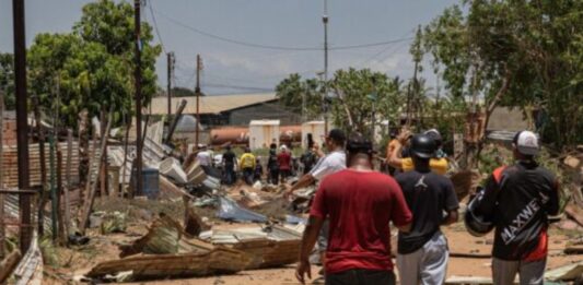Damnificados esperan reconstrucción de sus hogares tras explosión en Zulia: "A pesar de que era un rancho, tenía mis cositas"