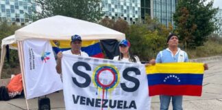 Venezolanos cumplen una semana en huelga de hambre frente a la CPI: «Aquí estamos nosotros más unidos que nunca por los presos políticos» Tres venezolanos en huelga de hambre en La Haya para exigir celeridad en investigaciones sobre graves violaciones de Derechos Humanos