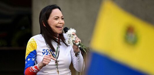 María Corina Machado desafía el alistamiento militar del régimen: "Te roban, te humillan y pretenden que los defiendas"