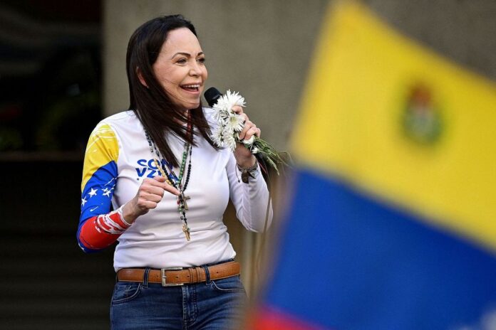 María Corina Machado desafía el alistamiento militar del régimen: «Te roban, te humillan y pretenden que los defiendas» María Corina Machado desafía el alistamiento militar del régimen: "Te roban, te humillan y pretenden que los defiendas"
