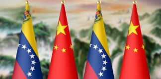 China reitera apoyo a Nicolás Maduro y advierte que se opone «al uso unilateral y excesivo de la fuerza» de Estados Unidos China reitera apoyo a Nicolás Maduro y advierte que se opone "al uso unilateral y excesivo de la fuerza" de Estados Unidos