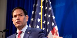 Marco Rubio: «Nicolás Maduro está acusado y debe ser capturado o seguirá como fugitivo» Marco Rubio: "Nicolás Maduro está acusado y debe ser capturado o seguirá como fugitivo"