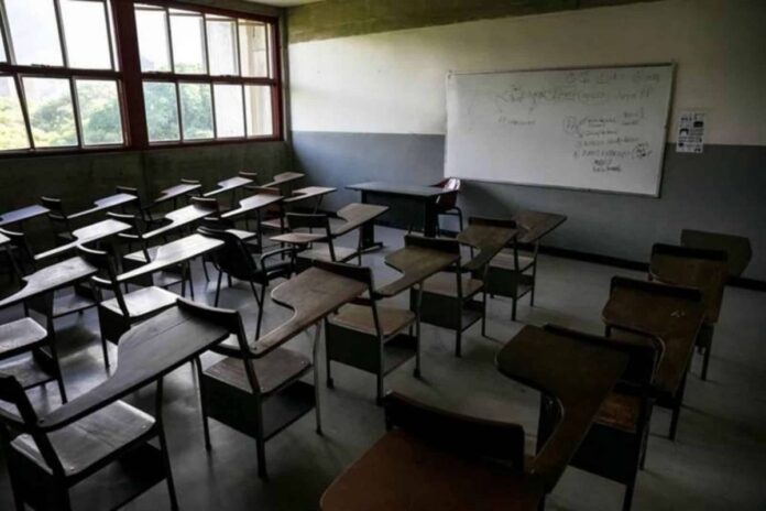 Docentes no pueden ser sancionados si no acatan llamado a reintegrarse antes del 16 de septiembre Docentes no pueden ser sancionados si no acatan llamado a reintegrarse antes del 16 de septiembre