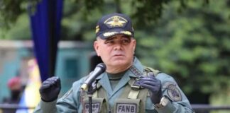 Vladimir Padrino López baja su tono en nuevo mensaje a Estados Unidos: «Nada justifica una guerra ¿Tiene sentido crear una guerra fabricada con mentiras?» Vladimir Padrino López basa su tono en nuevo mensaje a Estados Unidos: "Nada justifica una guerra ¿Tiene sentido crear una guerra fabricada con mentiras?"