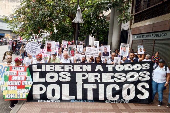 Foro Penal denuncia 823 presos políticos en Venezuela Foro Penal denuncia 823 presos políticos en Venezuela