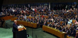 Donald Trump defiende ataques contra «terroristas venezolanos»: «A todos los matones que envían drogas… los vamos a bombardear» Donald Trump defiende ataques contra "terroristas venezolanos": "A todos los matones que envían drogas… los vamos a bombardear"