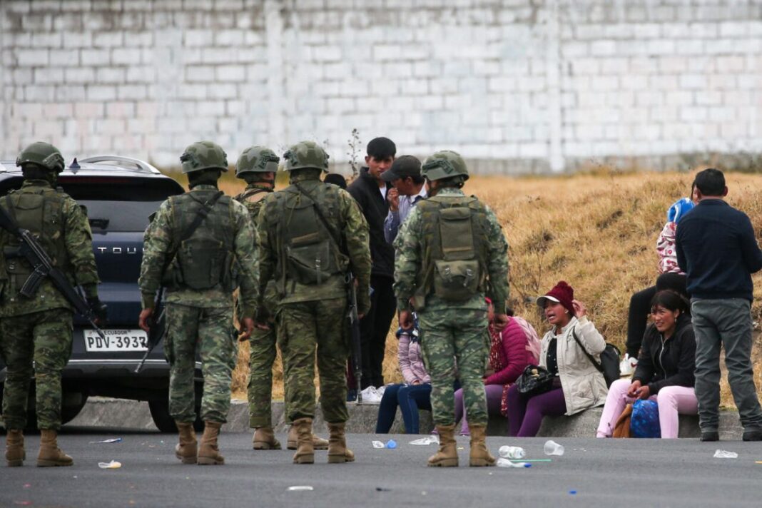 Autoridades detienen a dos presuntos miembros del Tren de Aragua en protestas indígenas en Ecuador