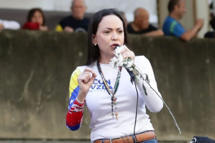 La enigmática foto que María Corina Machado publicó en medio de tensiones entre el régimen de Nicolás Maduro y Estados Unidos La enigmática foto que María Corina Machado publicó en medio de tensiones entre el régimen de Nicolás Maduro y Estados Unidos