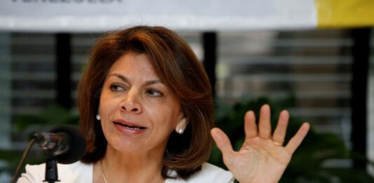 Expresidenta de Costa Rica sobre el intento de diálogo del régimen con Estados Unidos: "Maduro está manejando muchas cartas al mismo tiempo"