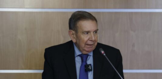 Edmundo González Urrutia respalda a Gabriel Boric: "El caso Ronald Ojeda revela el carácter criminal del régimen de Nicolás Maduro"