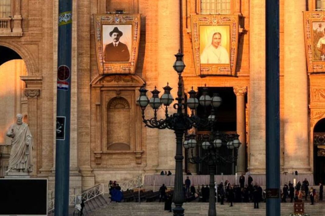 José Gregorio Hernández y Carmen Rendiles son canonizado por la Iglesia Católica