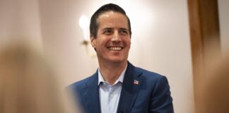 Bernie Moreno: «La doctrina Trump es simple, las Américas serán liberadas de las drogas ilegales mortales» Bernie Moreno: "La doctrina Trump es simple, las Américas serán liberadas de las drogas ilegales mortales"