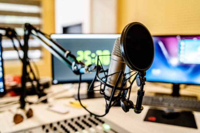 Conatel ordenó cierre de dos emisoras de radio en el estado Sucre Conatel ordenó cierre de dos emisoras de radio en el estado Sucre