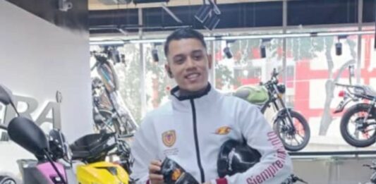 Madre denuncia desaparición forzada de su hijo detenido hace 10 meses