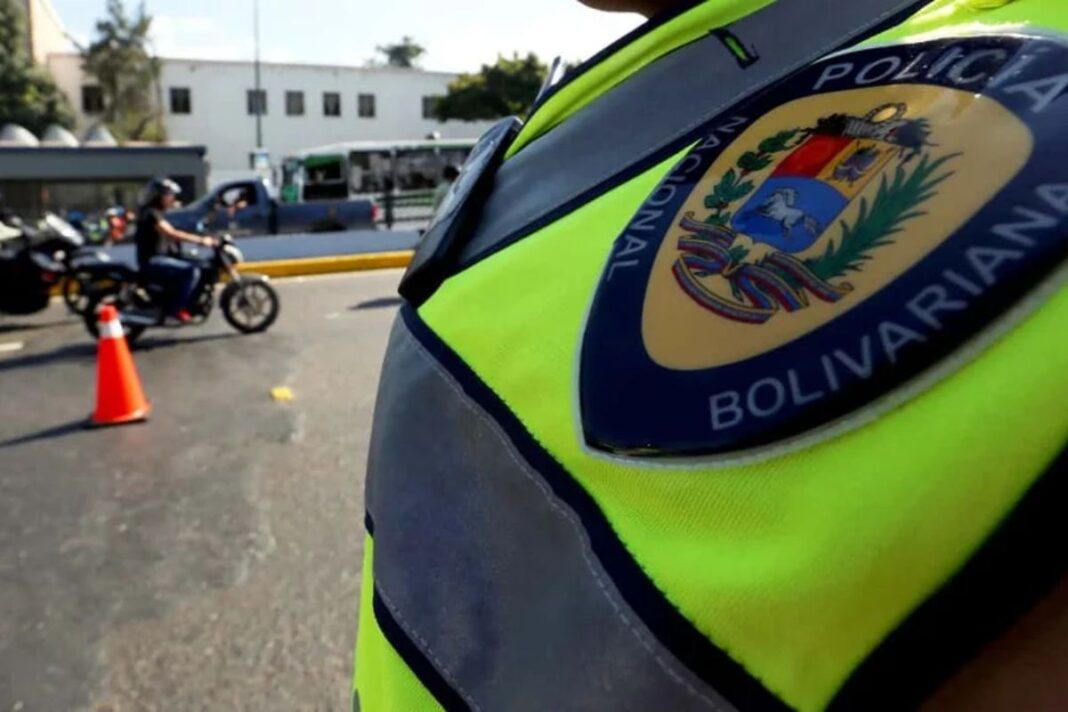 Cadete de la GNB parió bebé prematuro y lo lanzó en el baño del comando