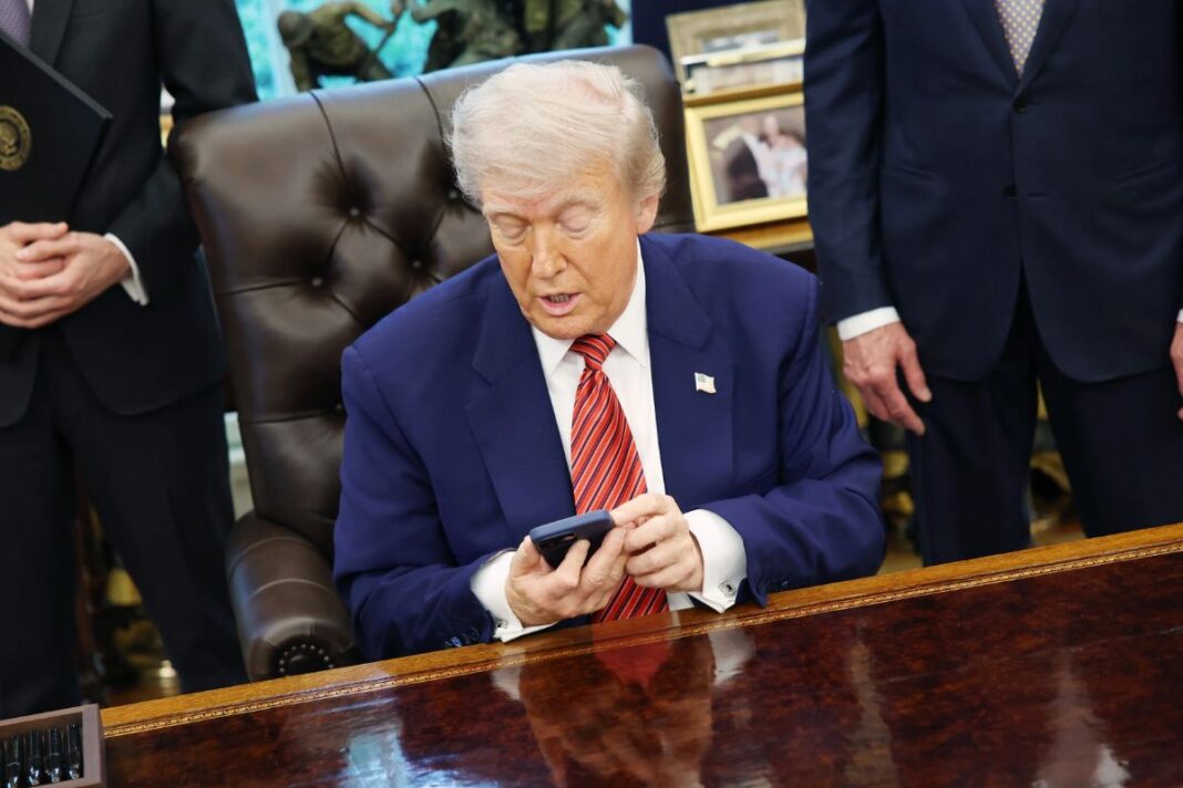 Donald Trump confirmó que habló por teléfono con Nicolás Maduro