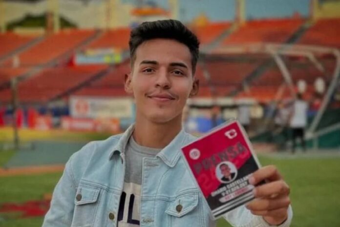 SNTP denuncia deplorable estado de joven periodista acusado de «traición a la Patria» en Venezuela SNTP denuncia deplorable estado de joven periodista acusado de "traición a la Patria" en Venezuela