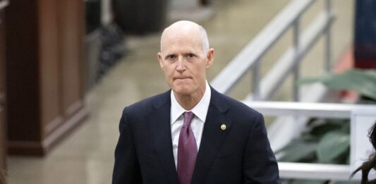 Rick Scott: "Es importante que Nicolás Maduro viaje a Rusia o China"