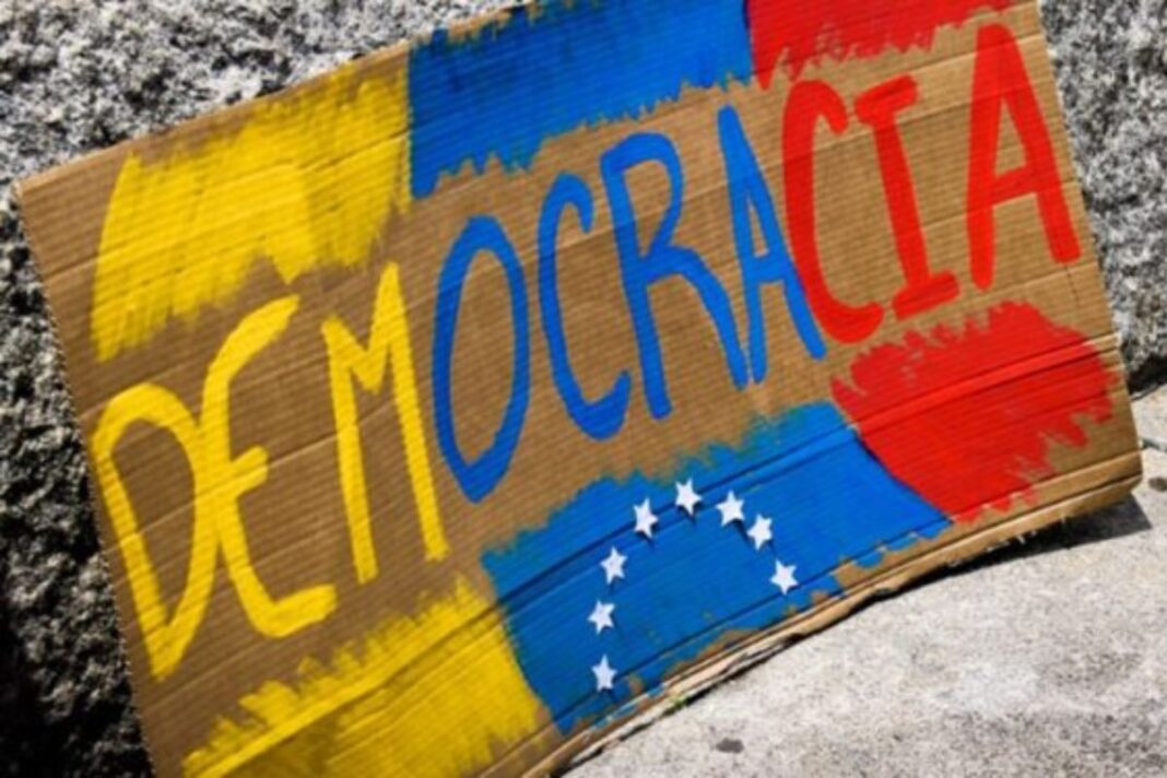 Laboratorio de Paz presenta hoja de ruta para reconstruir institucionalidad democrática de Venezuela Laboratorio de Paz presenta hoja de ruta para reconstruir institucionalidad democrática de Venezuela