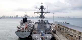 Coronel retirado de Estados Unidos: «Nicolás Maduro decide irse por su cuenta o lo vamos a enterrar» Coronel retirado de Estados Unidos: "Nicolás Maduro decide irse por su cuenta o lo vamos a enterrar"